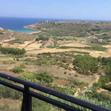 Entire With Ramla Bay View Apartament Il-Pergla